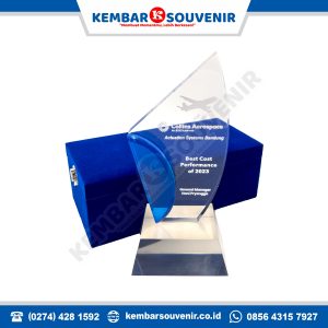 cetak plakat