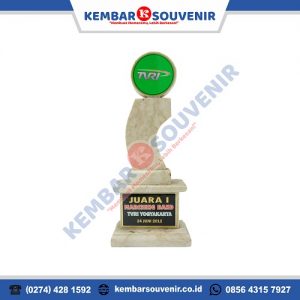 contoh desain plakat