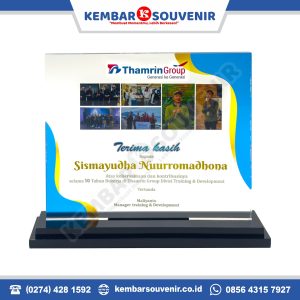 contoh plakat foto