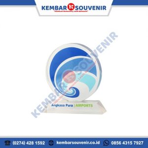 contoh plakat ucapan terima kasih