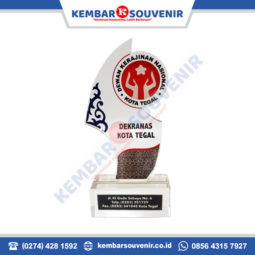 gambar plakat kayu