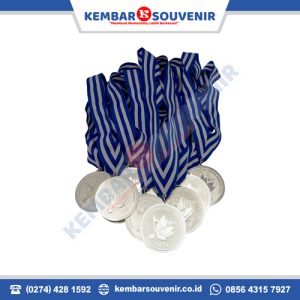harga medali perak