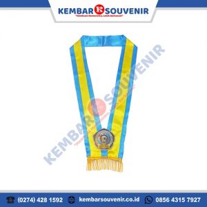 harga medali perpisahan