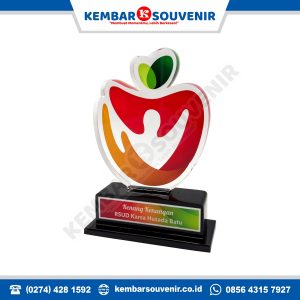 harga piala akrilik
