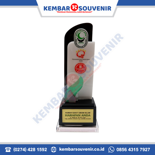 harga piala akrilik