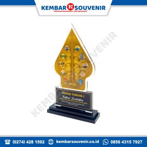 harga plakat custom