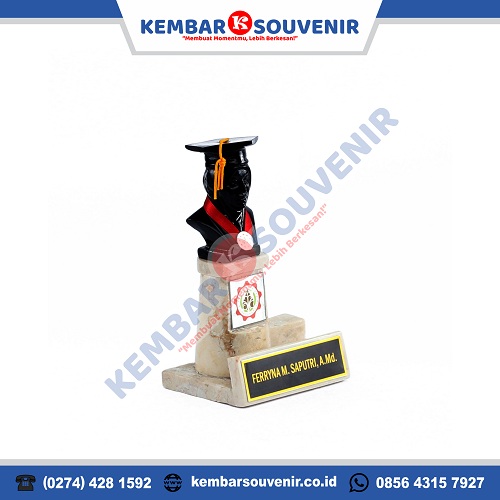 Patung Wisuda Kembar Souvenir untuk Meriahkan Kelulusan Anda - Image 5