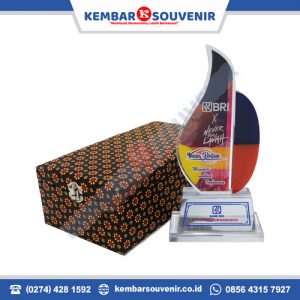 percetakan plakat terdekat