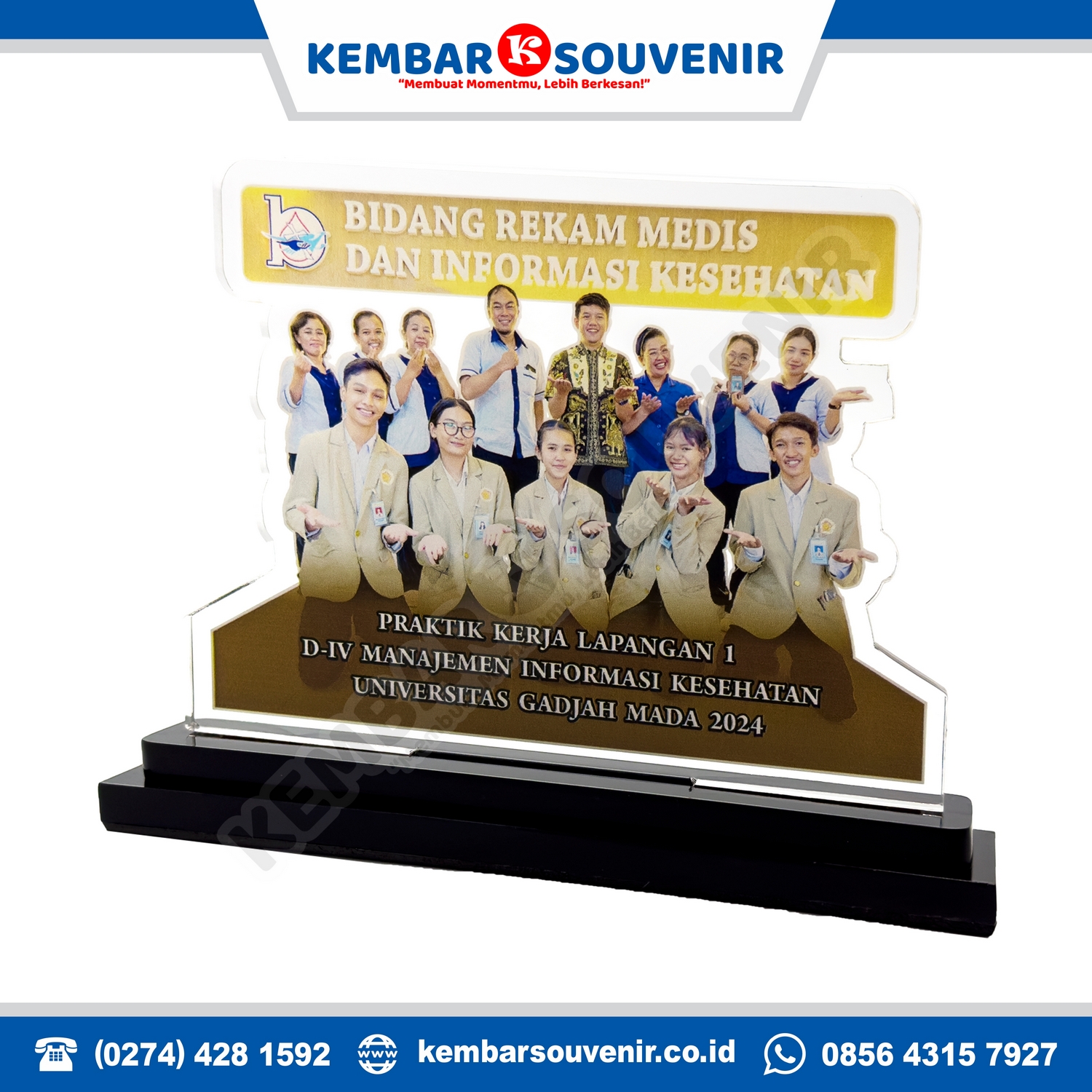 piala akrilik wisuda