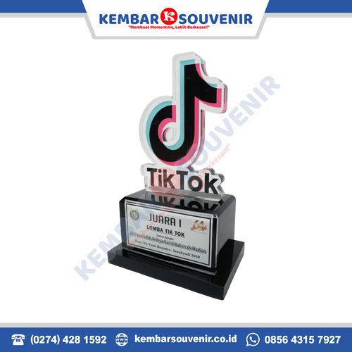 plakat universitas