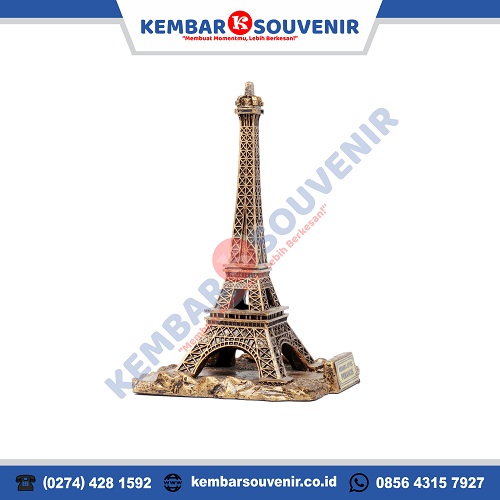 Pesan Souvenir Miniatur Menara Eiffel Hanya di Kembar Souvenir