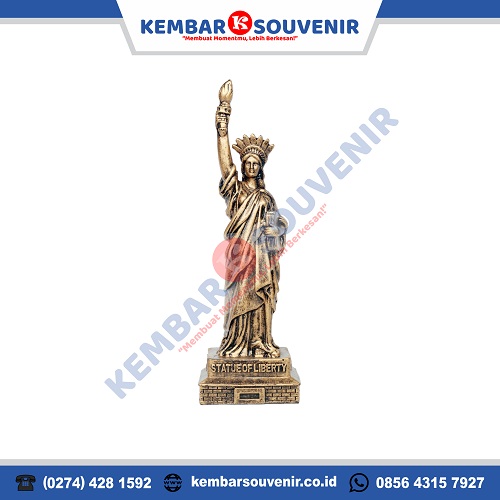 Souvenir Miniatur Patung Liberty Amerika dari Kembar Souvenir