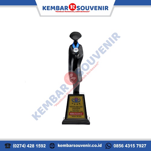 Souvenir Wisuda Anti-Mainstream: Bikin Temanmu Terkesan!