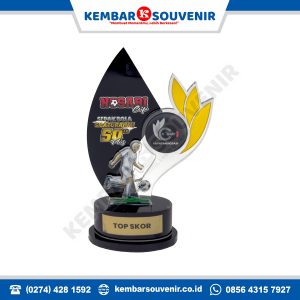 trophy akrilik