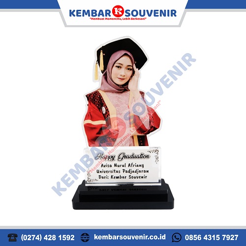 Harga Plakat Wisuda