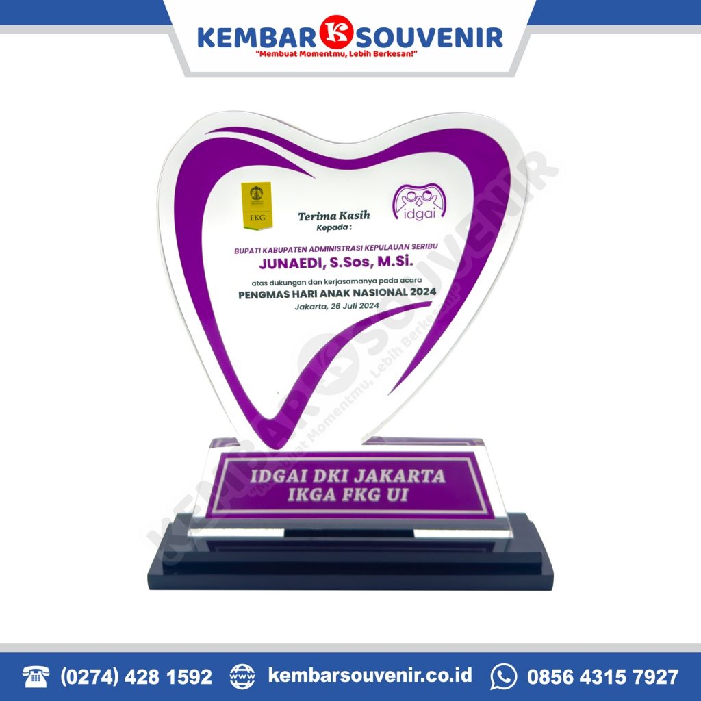piala akrilik custom
