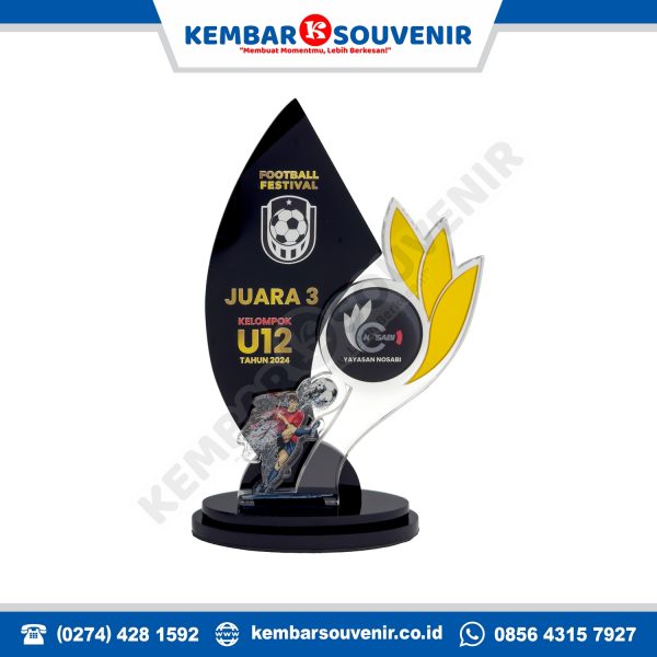 plakat kayu award