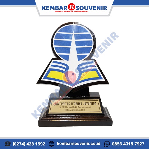 tempat buat plakat terdekat