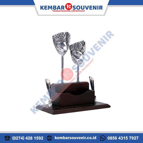 toko souvenir wayang di bandung