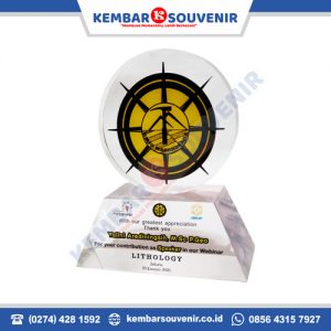 bikin plakat terdekat