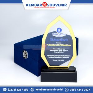 Toko Plakat Akrilik Terdekat