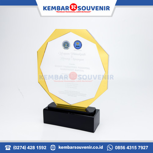 plakat akrilik custom