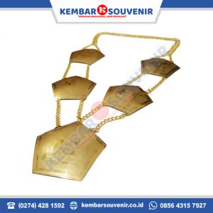 Gombyok Wisuda Rektor