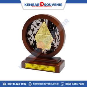 plakat tembaga