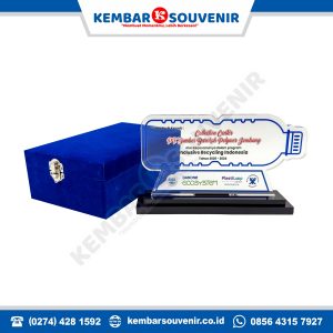 akrilik ucapan wisuda