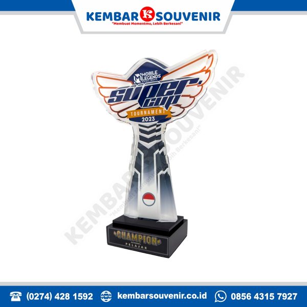 model piala akrilik