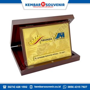 souvenir perusahaan