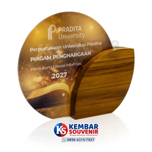 plakat akrilik uv print universitas