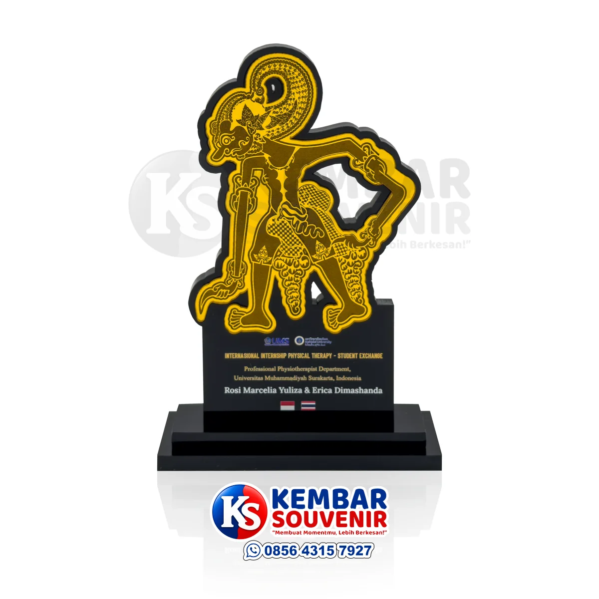 plakat international internship program custom
