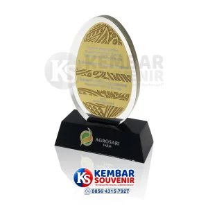 plakat kenang kenangan perusahaan agribisnis