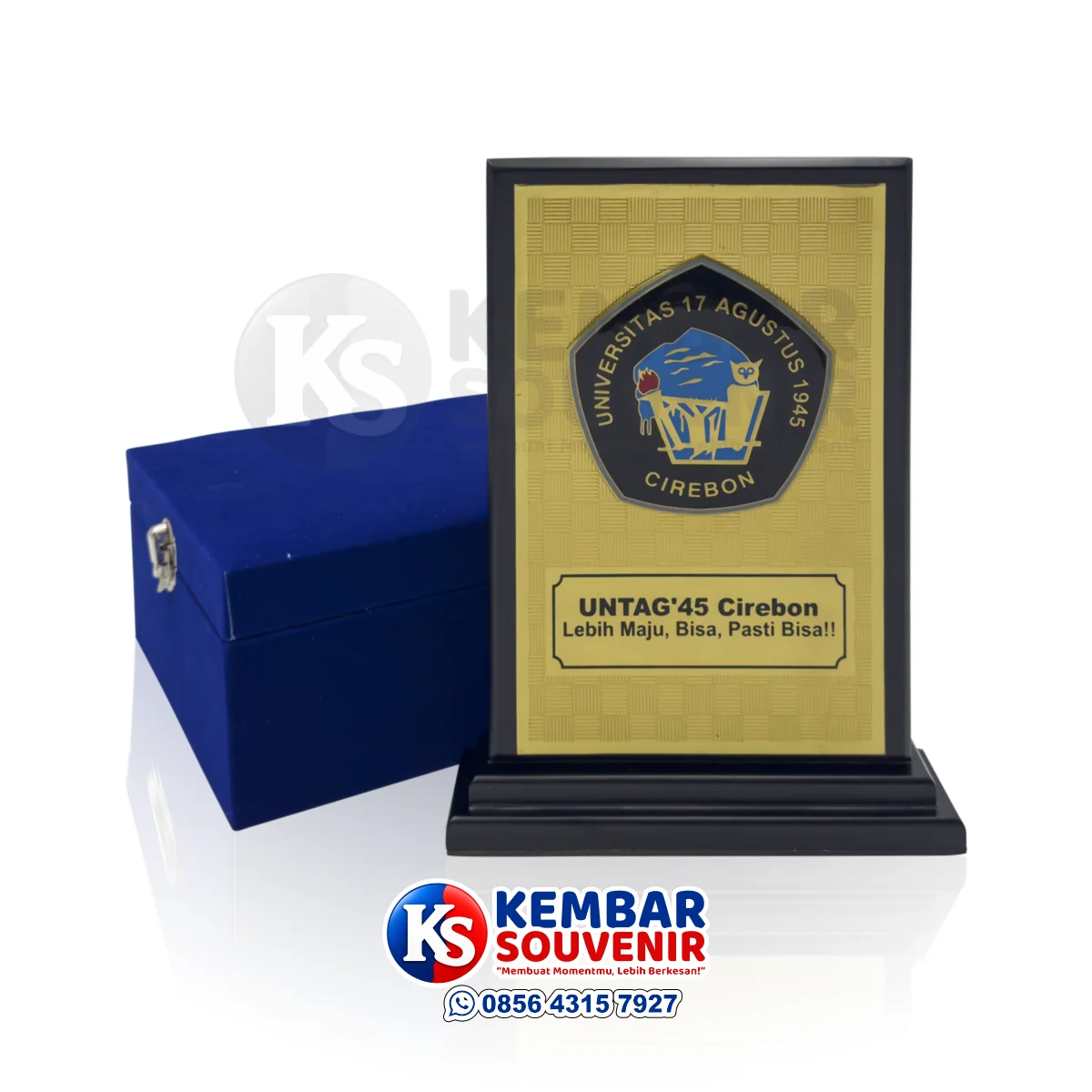 plakat kuningan dan kayu untuk institusi pendidikan