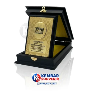plakat narasumber pelatihan hukum indonesia premium
