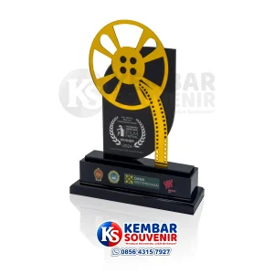 plakat penghargaan kompetisi film pendek