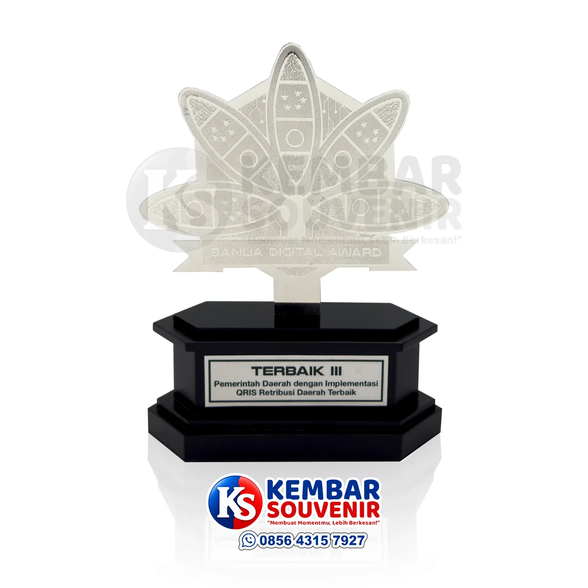 plakat penghargaan terbaik berbahan kuningan chrome emas