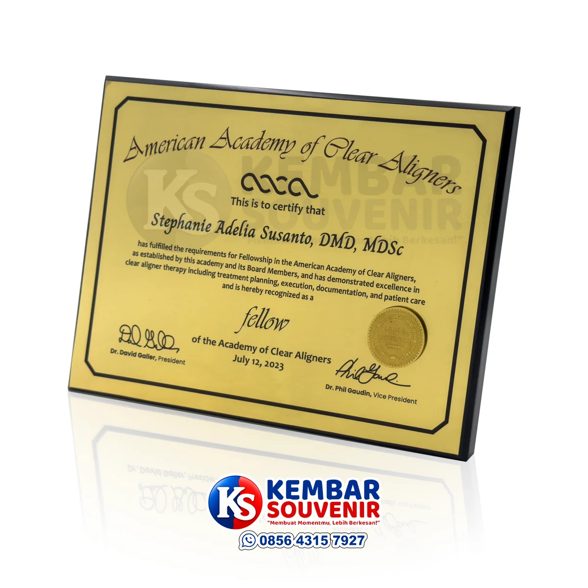 plakat sertifikasi dengan stainless gold
