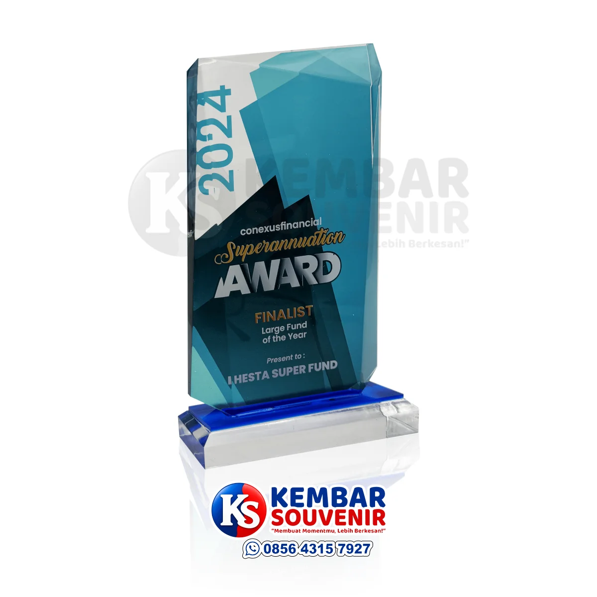 trophy akrilik untuk karyawan terbaik