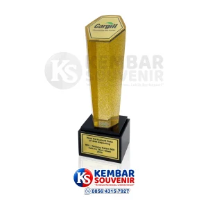 trophy resin emas custom logo perusahaan